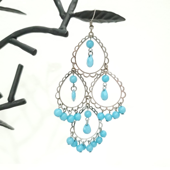Teal Dangling beaded and sterling silver earrings - Picture 2 of 5